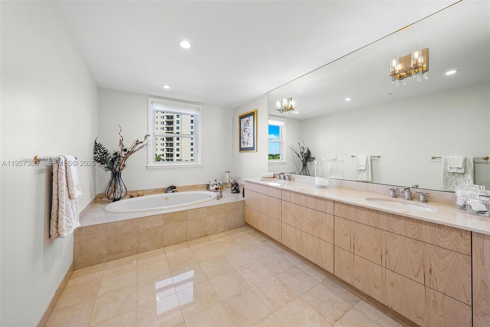 13633 Deering Bay Dr 256 photo 8