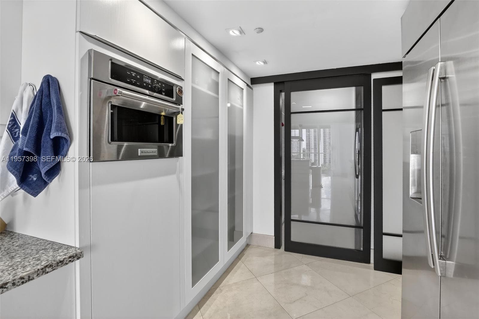 7000 Island Blvd 1109 photo 12