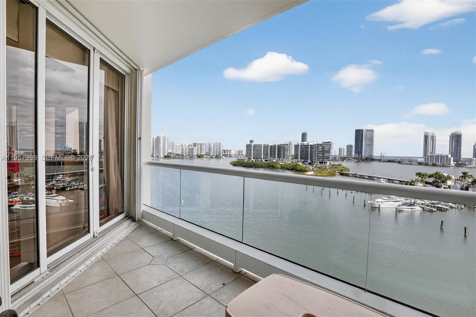 7000 Island Blvd 1109 photo 22