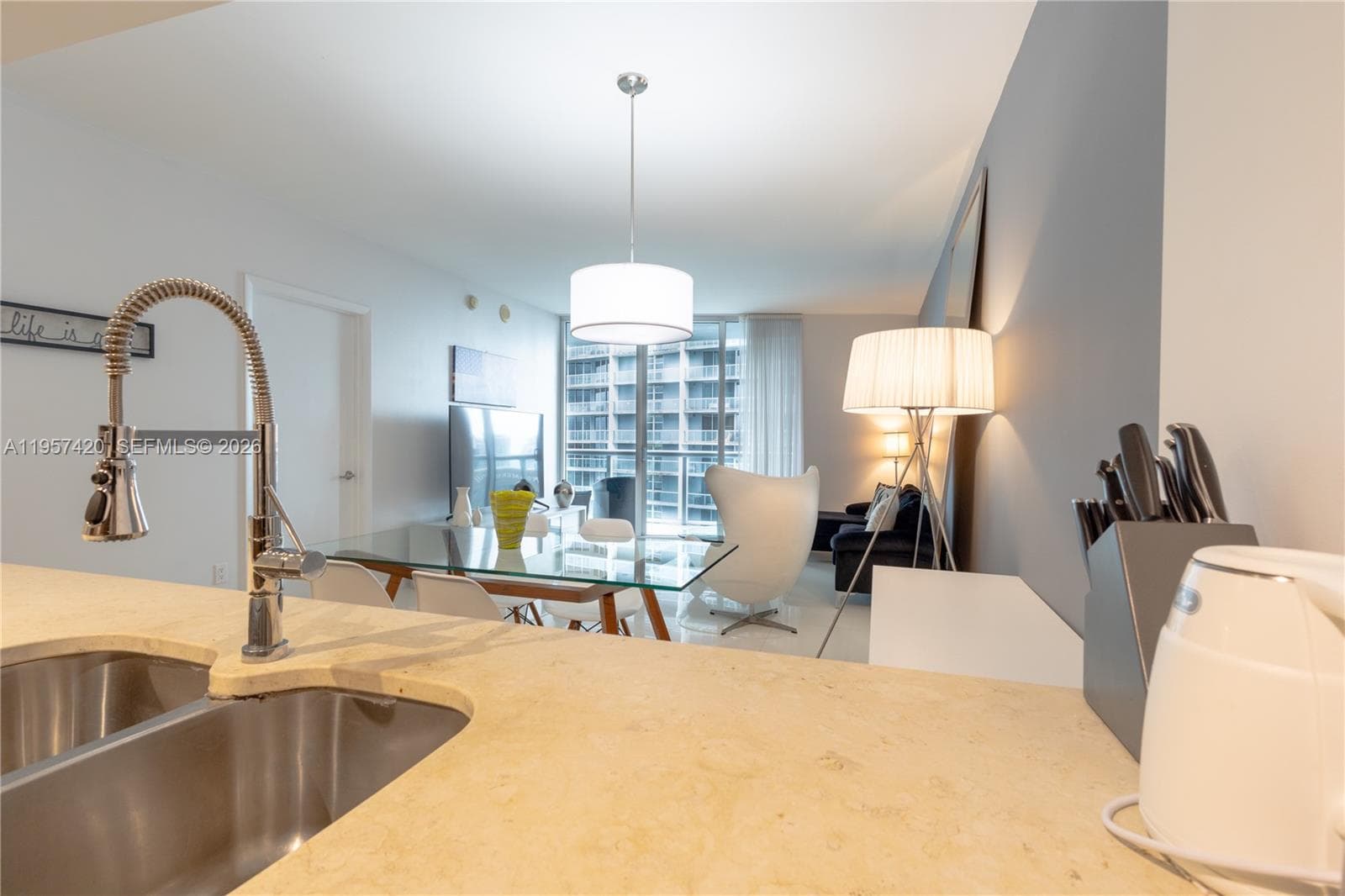 475 Brickell Ave 4511 photo 2