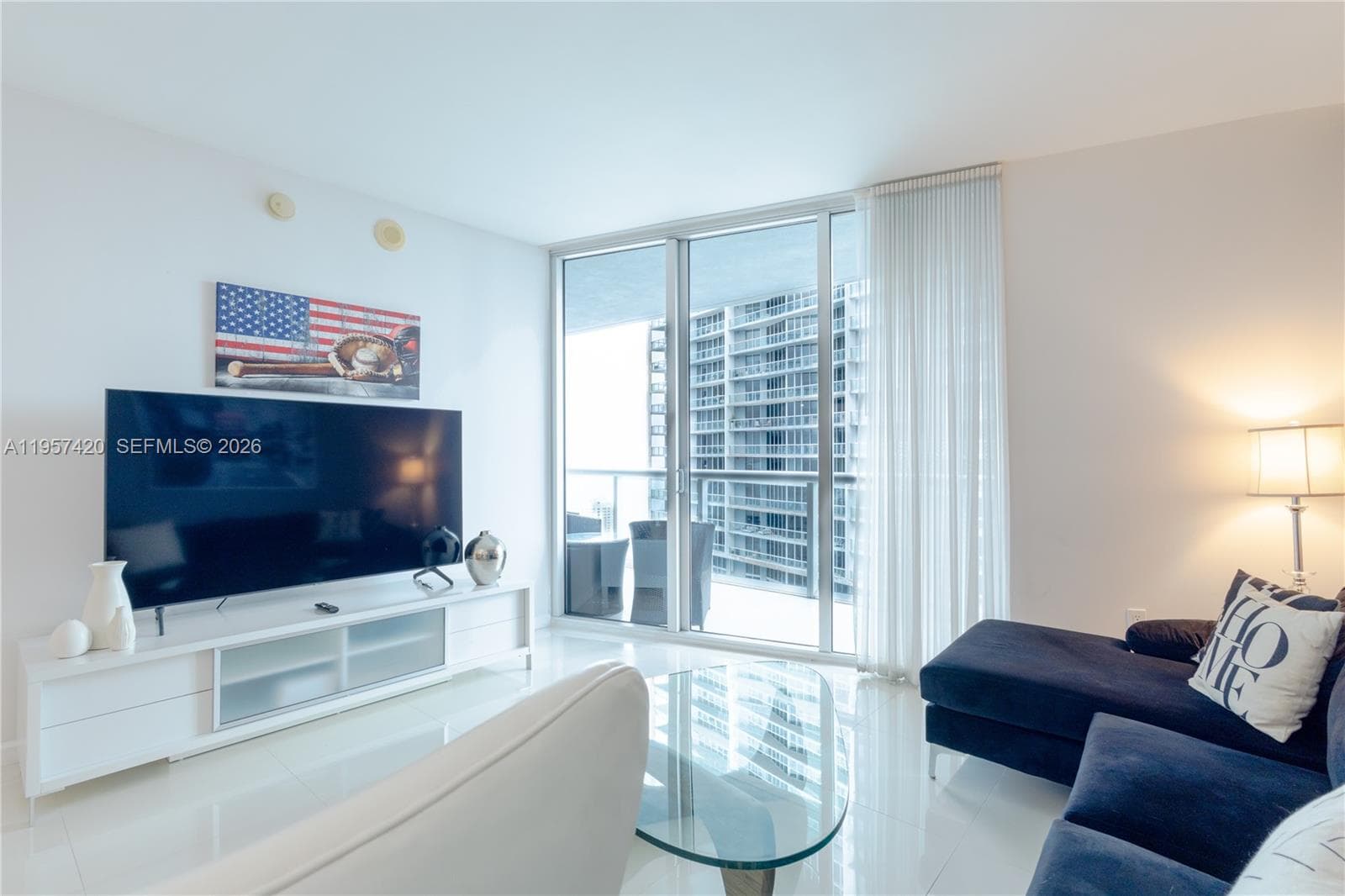 475 Brickell Ave 4511 photo 3