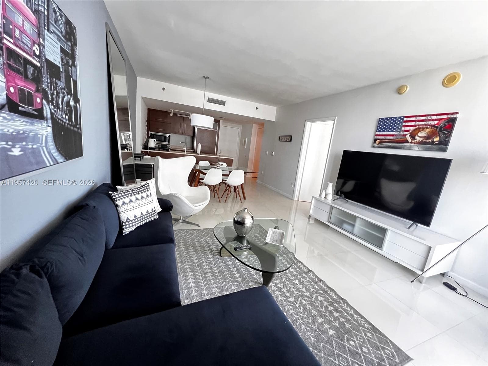 475 Brickell Ave 4511 photo 9