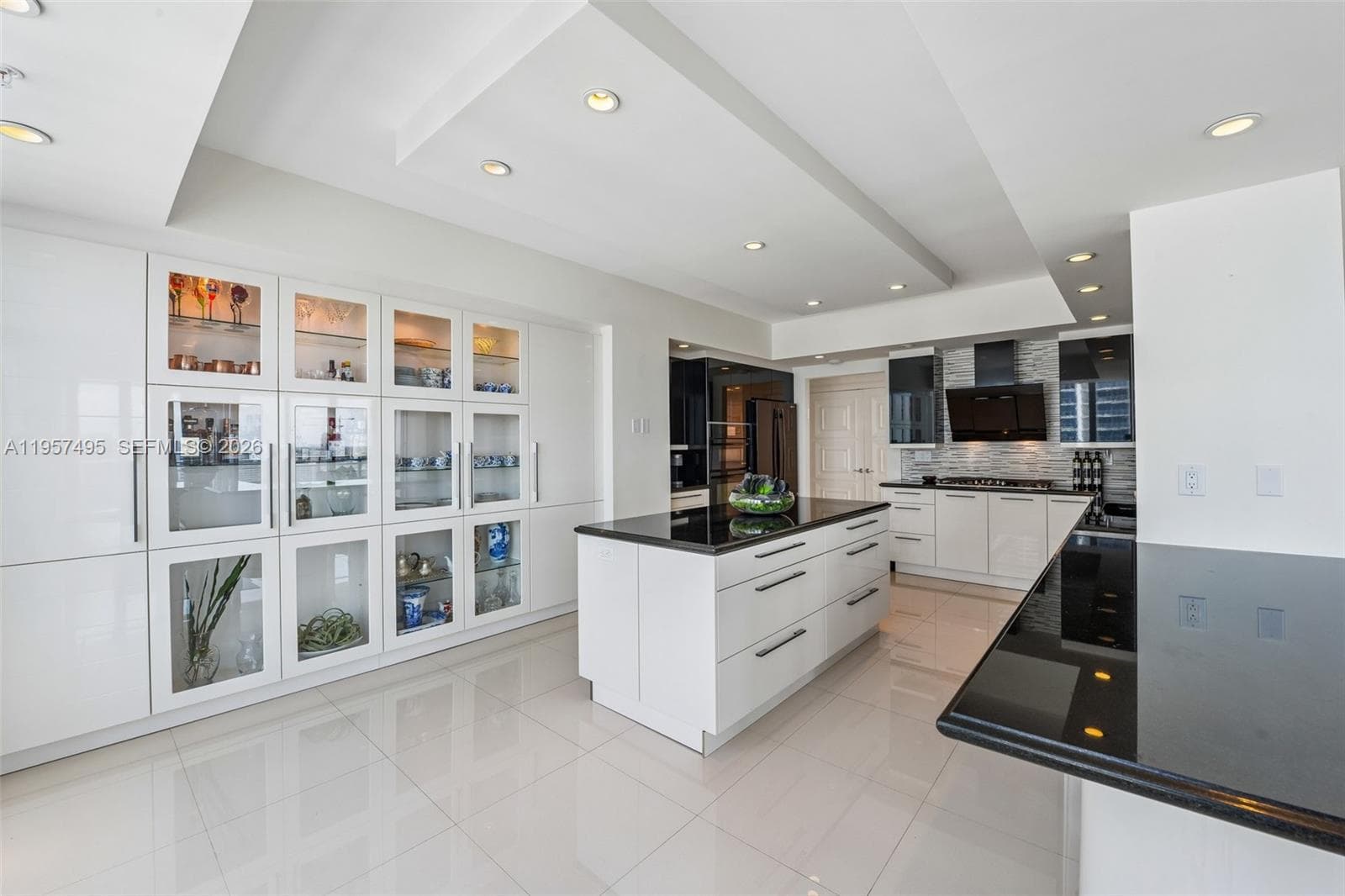 3535 Ocean Dr 2106 photo 14