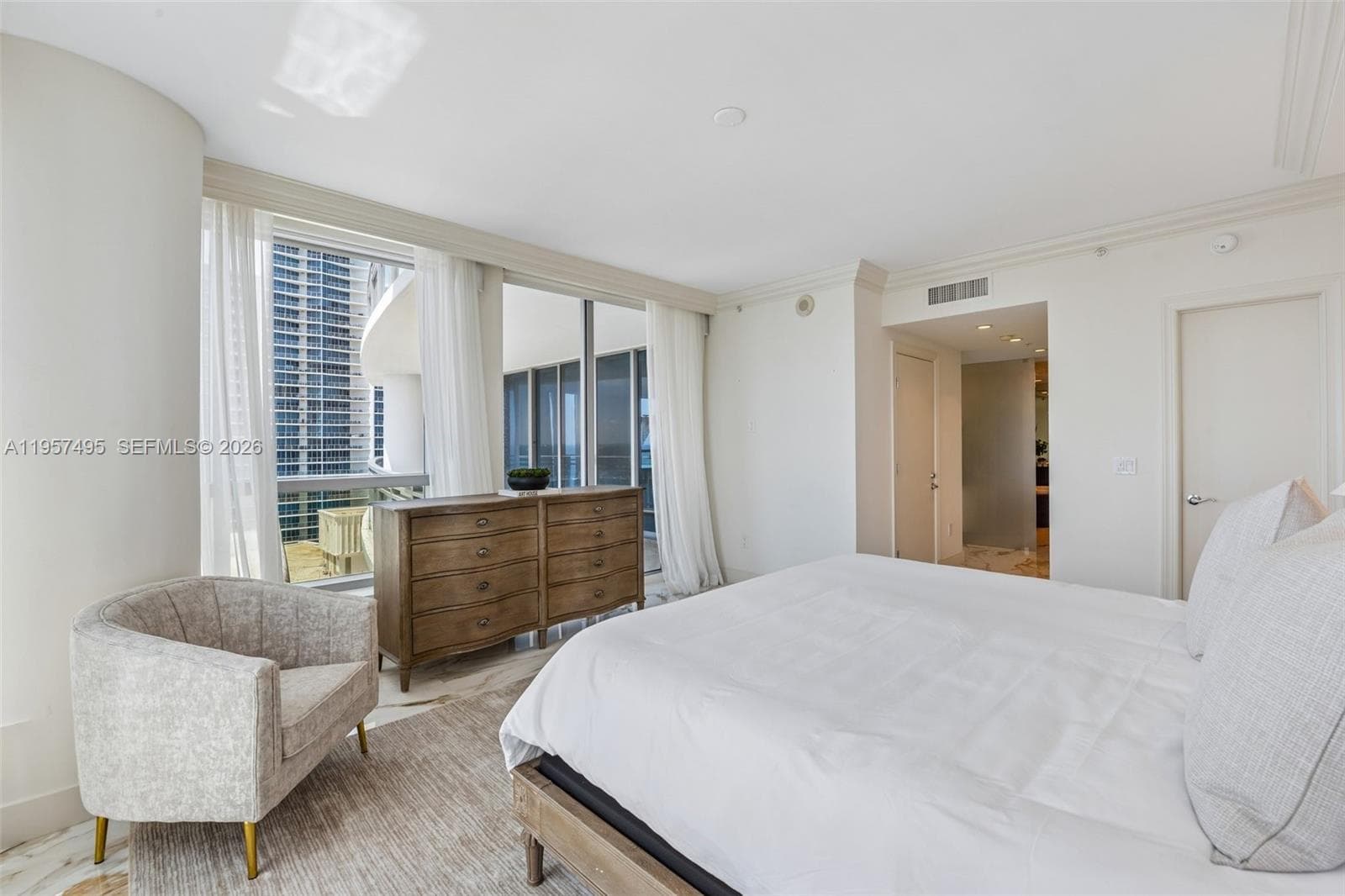 3535 Ocean Dr 2106 photo 21