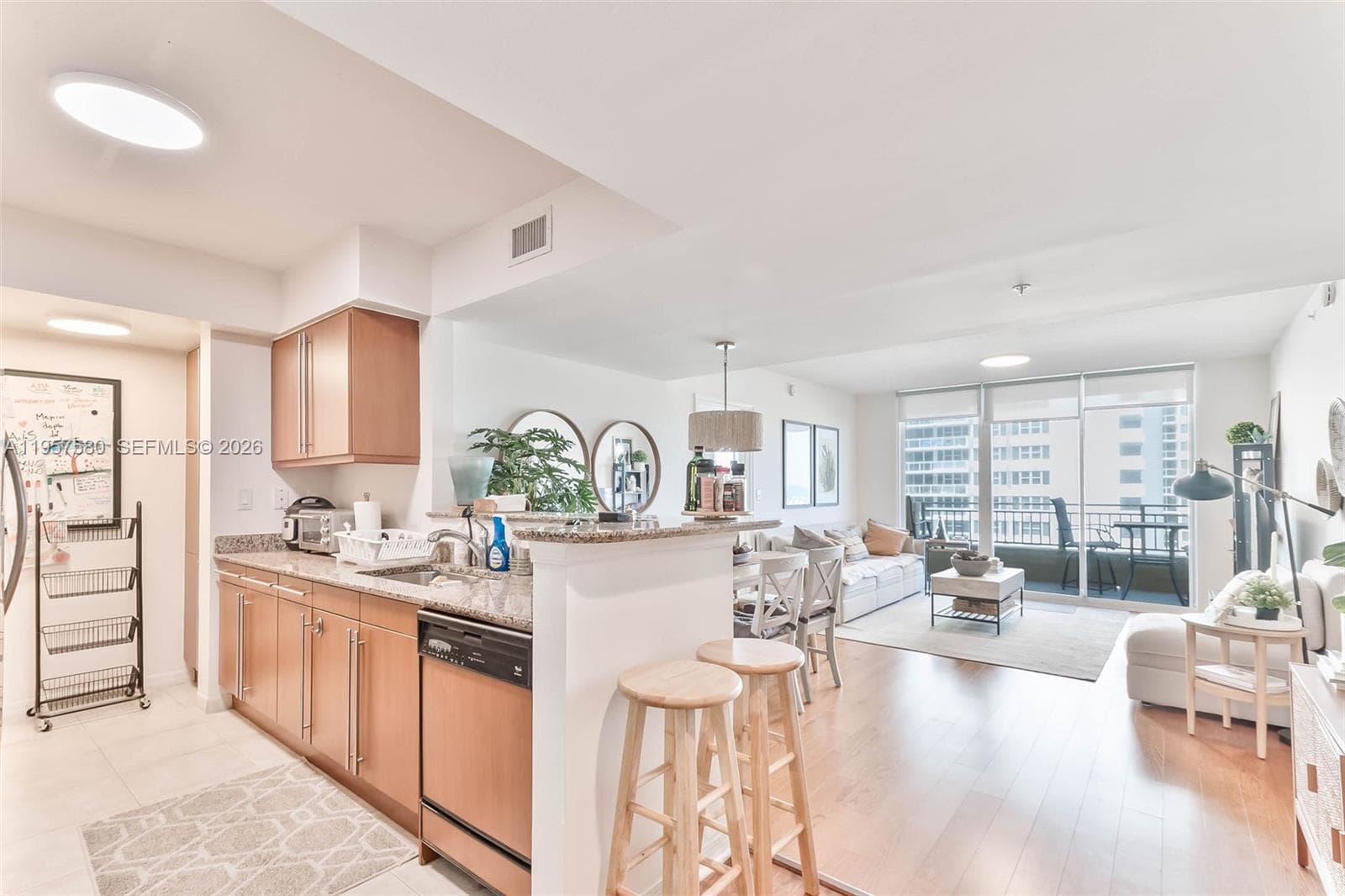2080 Ocean Dr 506 photo 10