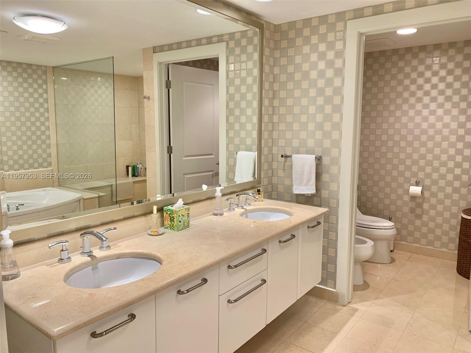 3101 S Ocean Dr 1701 photo 16