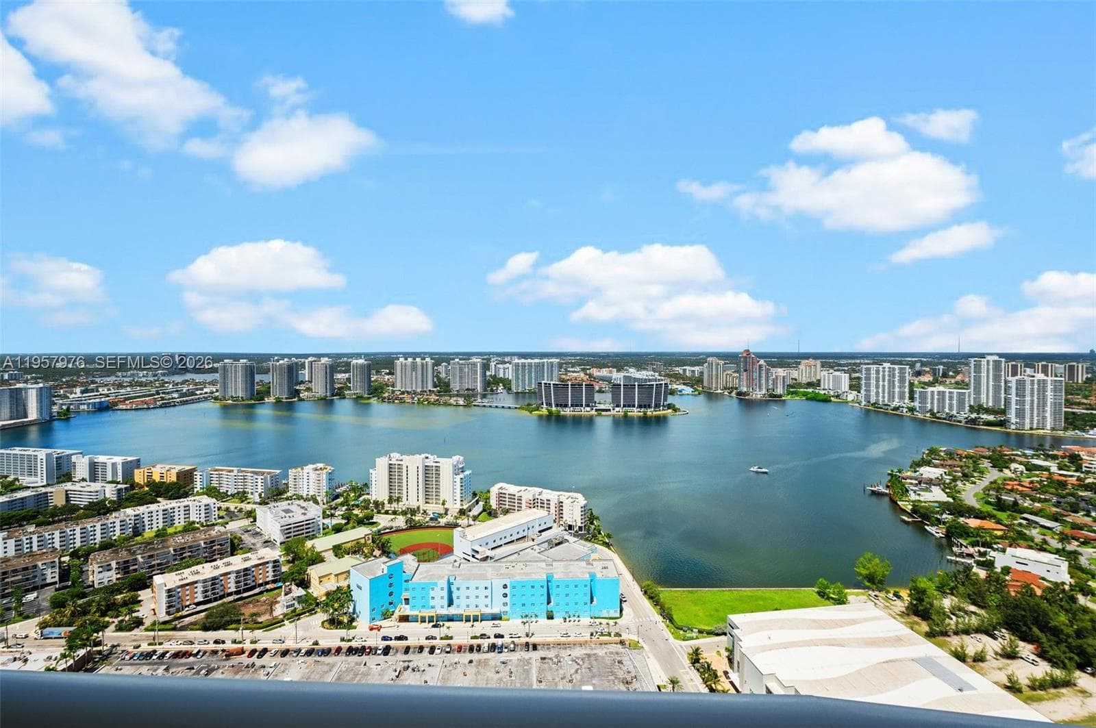 18201 Collins Ave 2