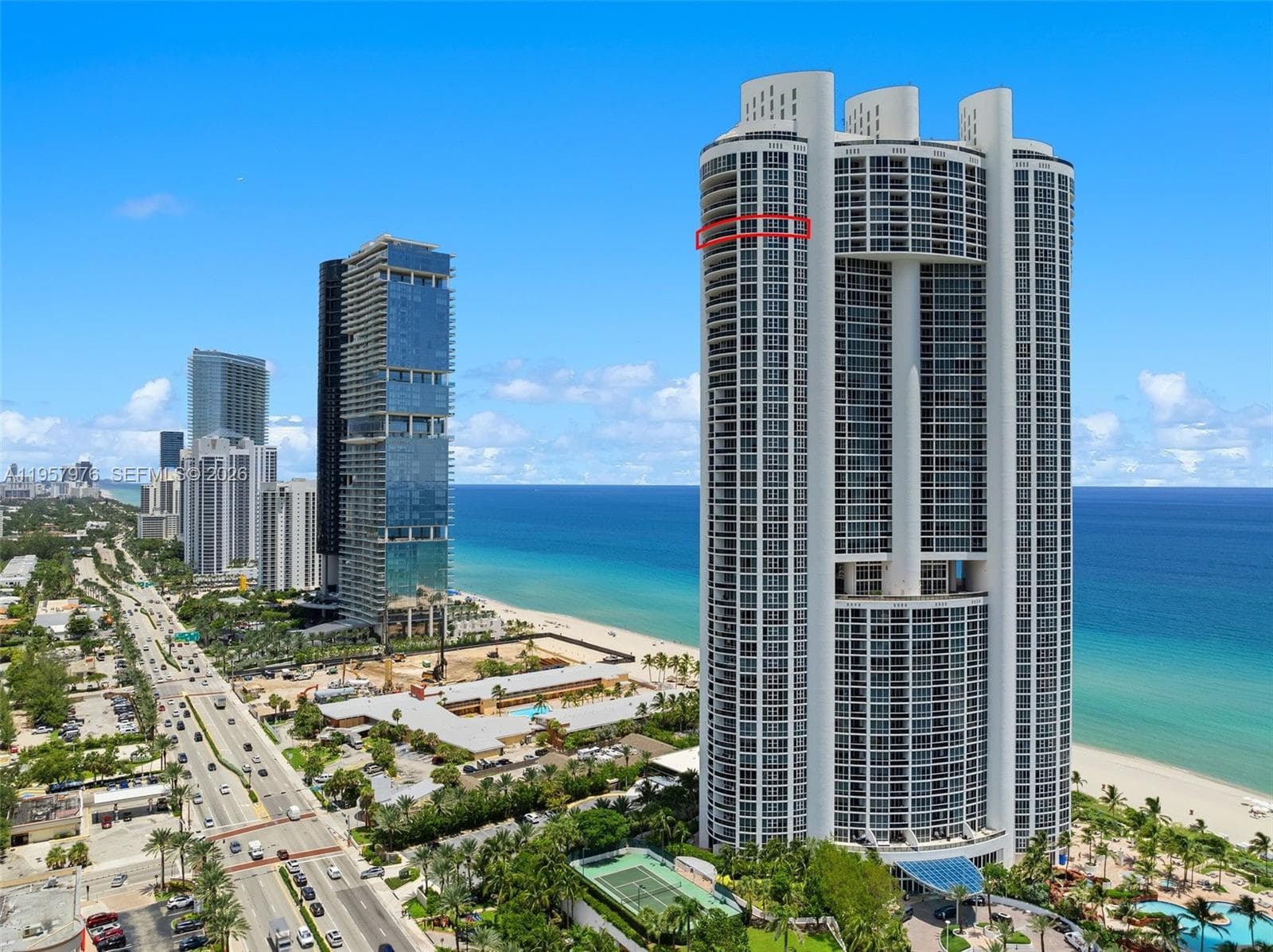 18201 Collins Ave 4