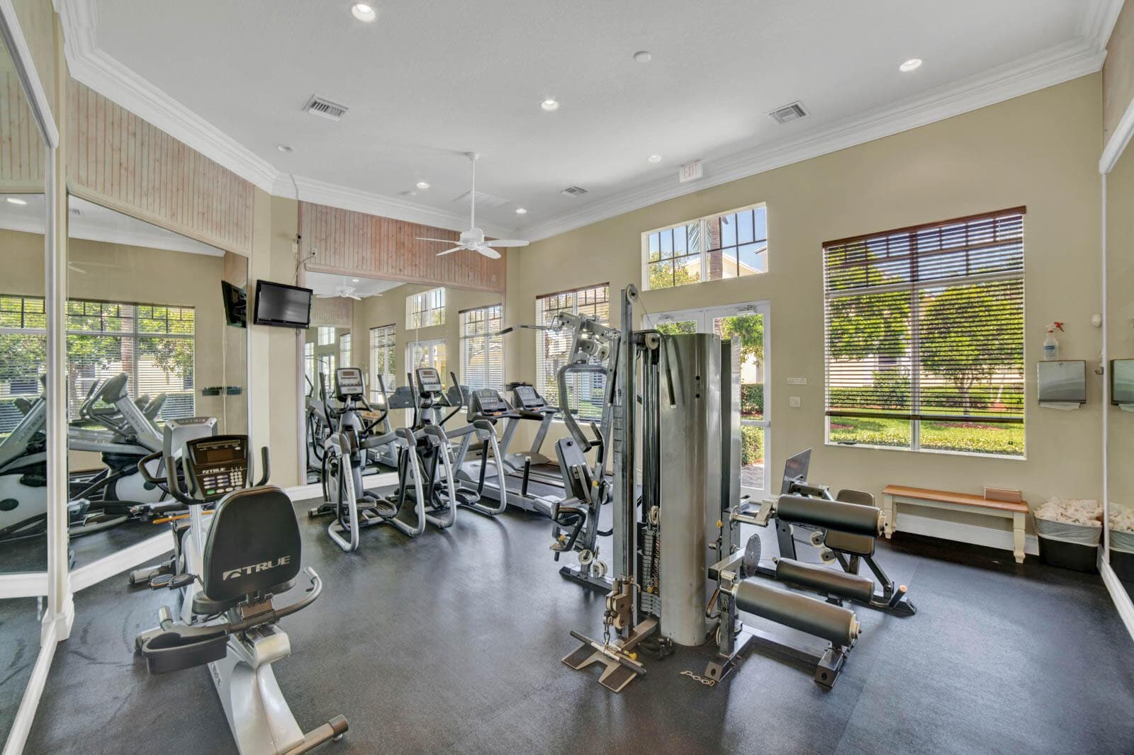 1002 Mariner Bay Boulevard 1002 photo 11