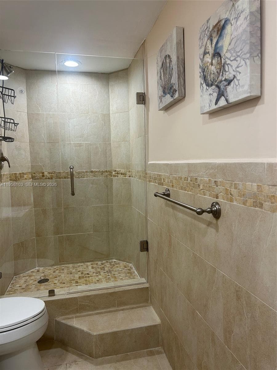 3215 NE 184th St 14208 photo 12