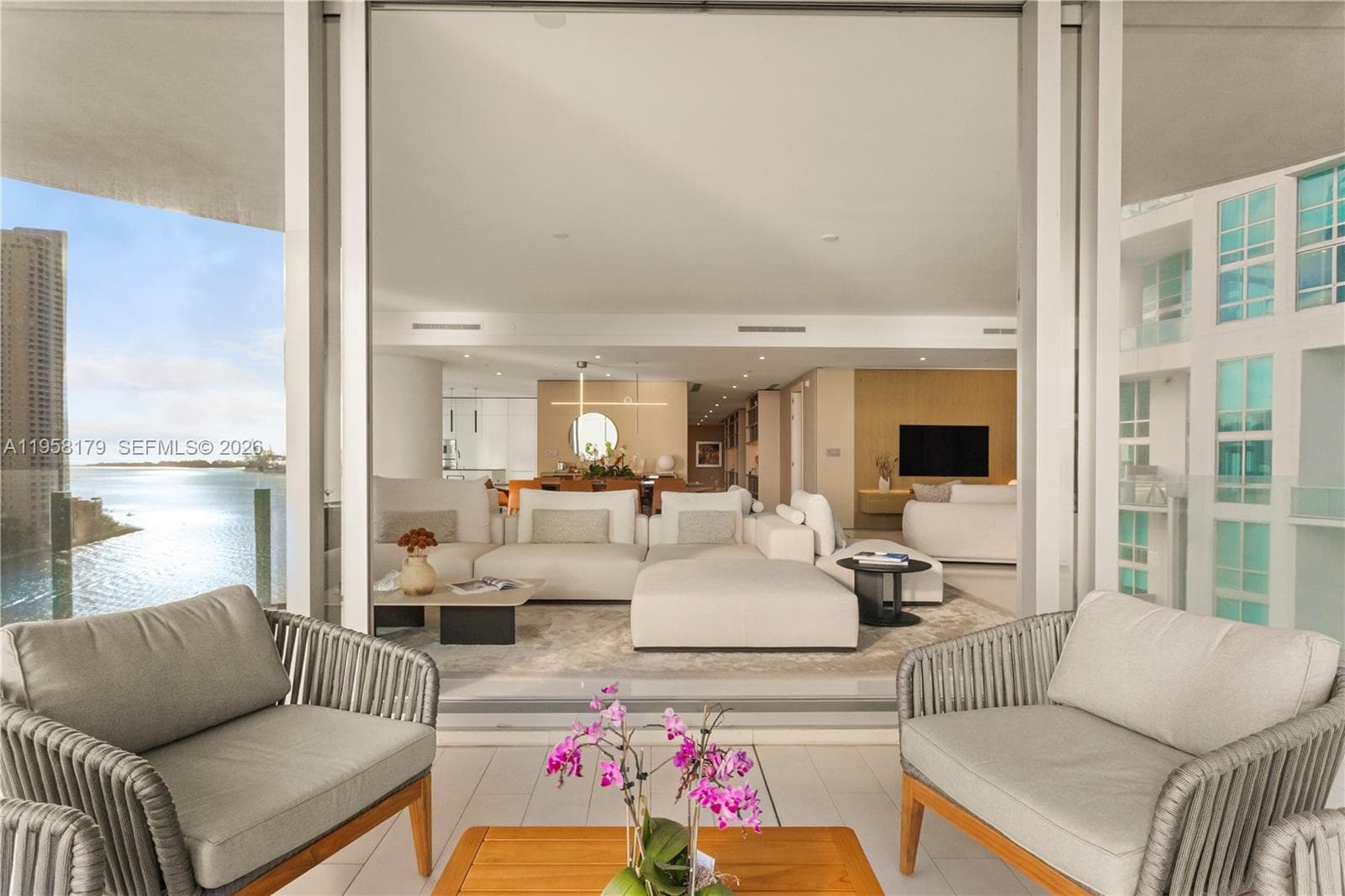 300 Biscayne Bvld Way 2