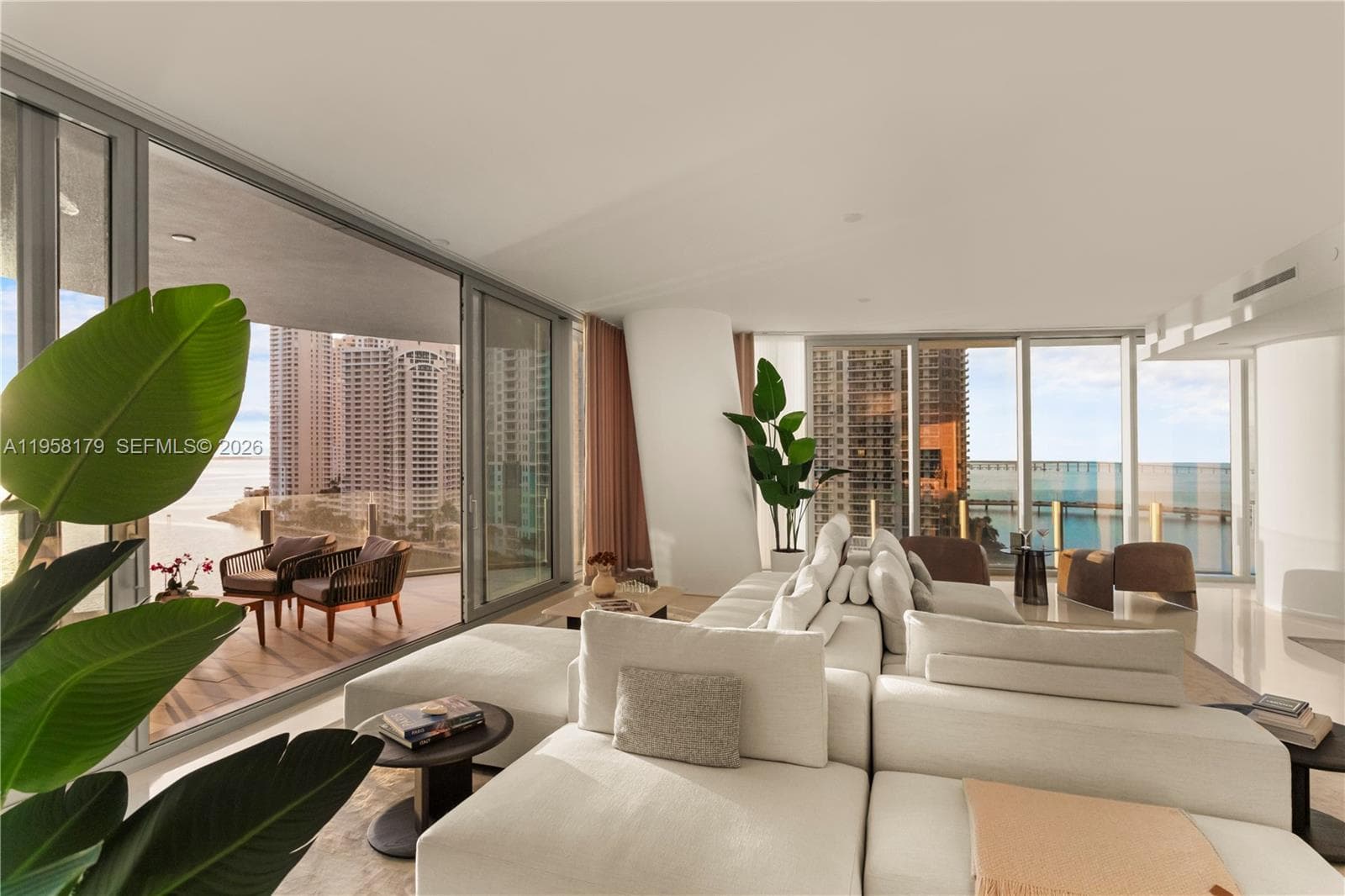 300 Biscayne Bvld Way 1101 E photo 9