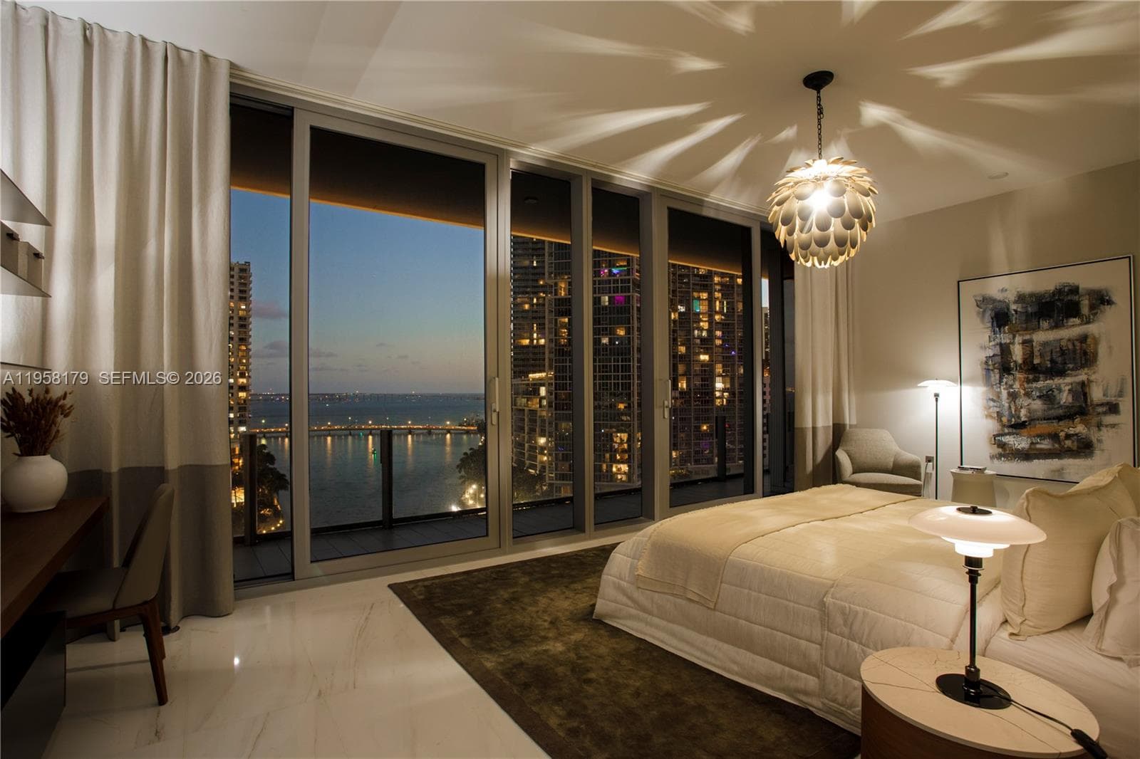 300 Biscayne Bvld Way 4
