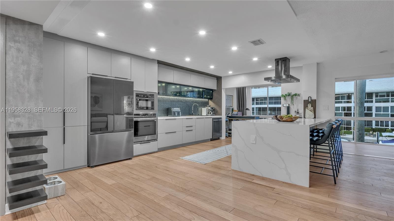 3051 47th Ct 207 photo 6