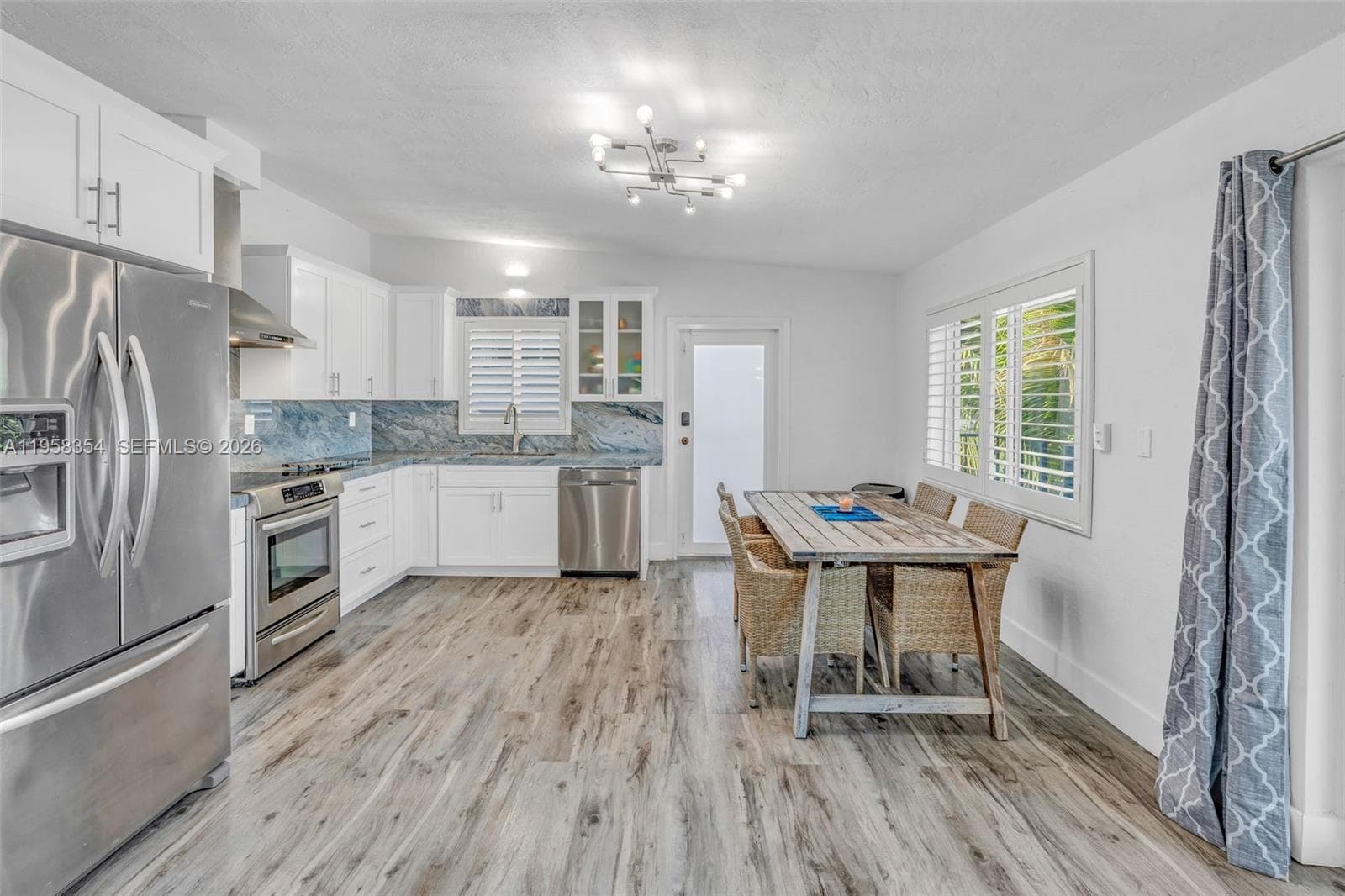 106 Plantation Ave 4