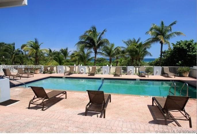 9341 Collins Ave 806 photo 2