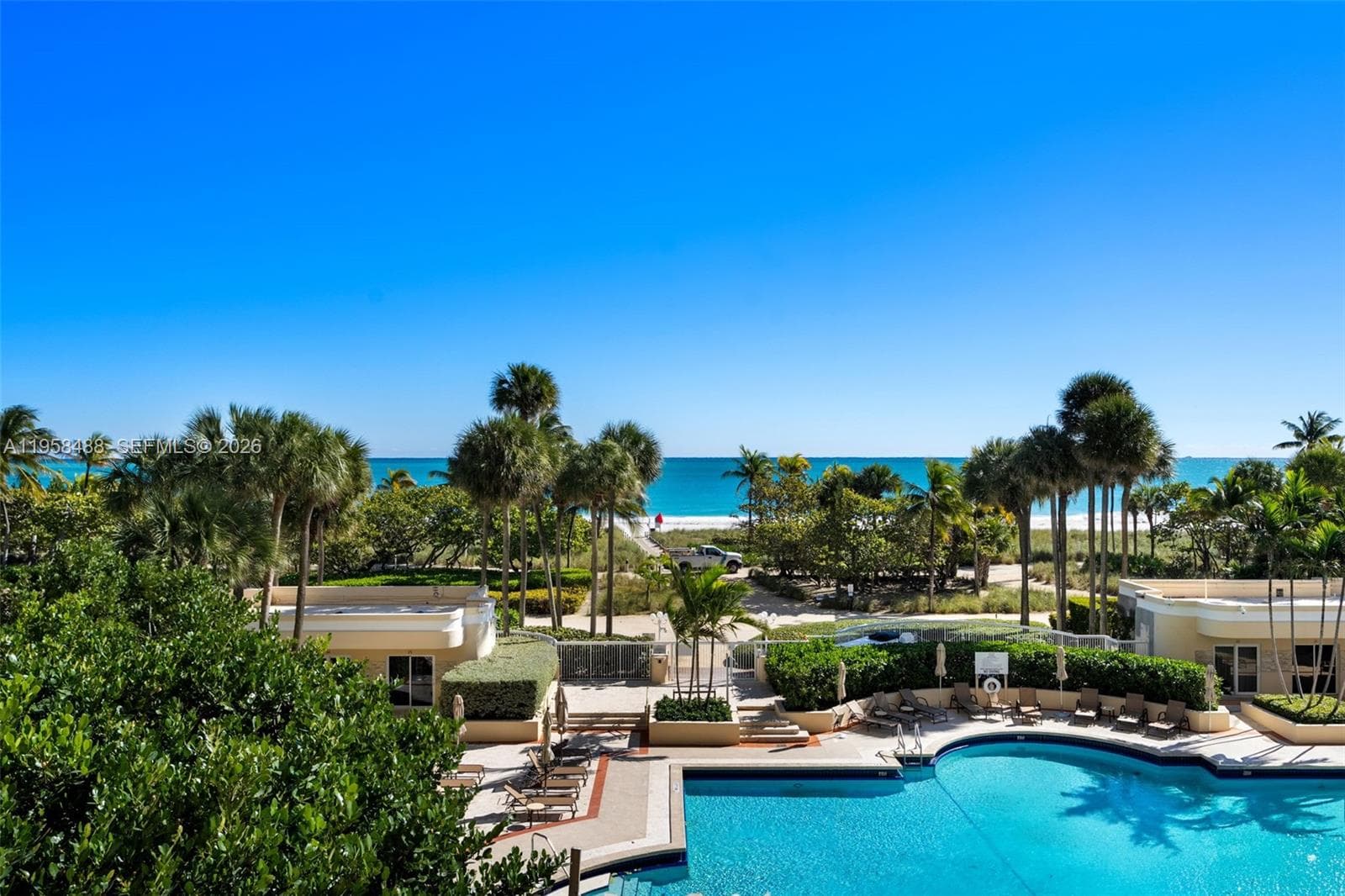 9999 Collins Ave 3E photo 21