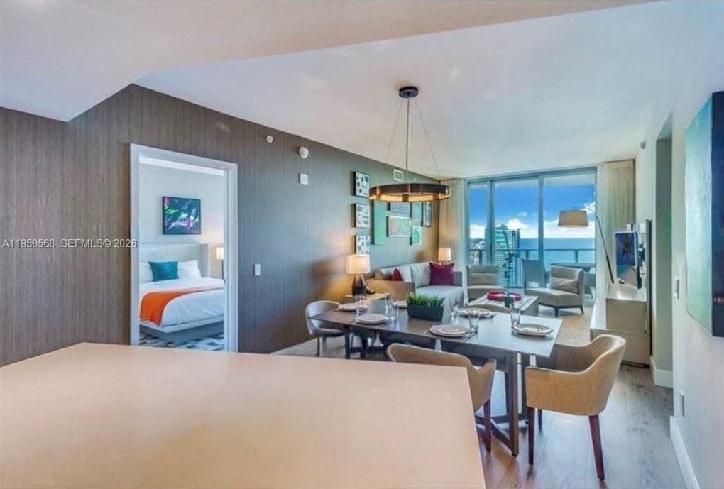 4111 Ocean Dr 3304 photo 10