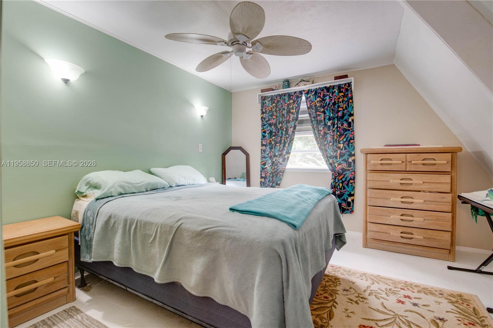 31033 Hibiscus Dr photo 11