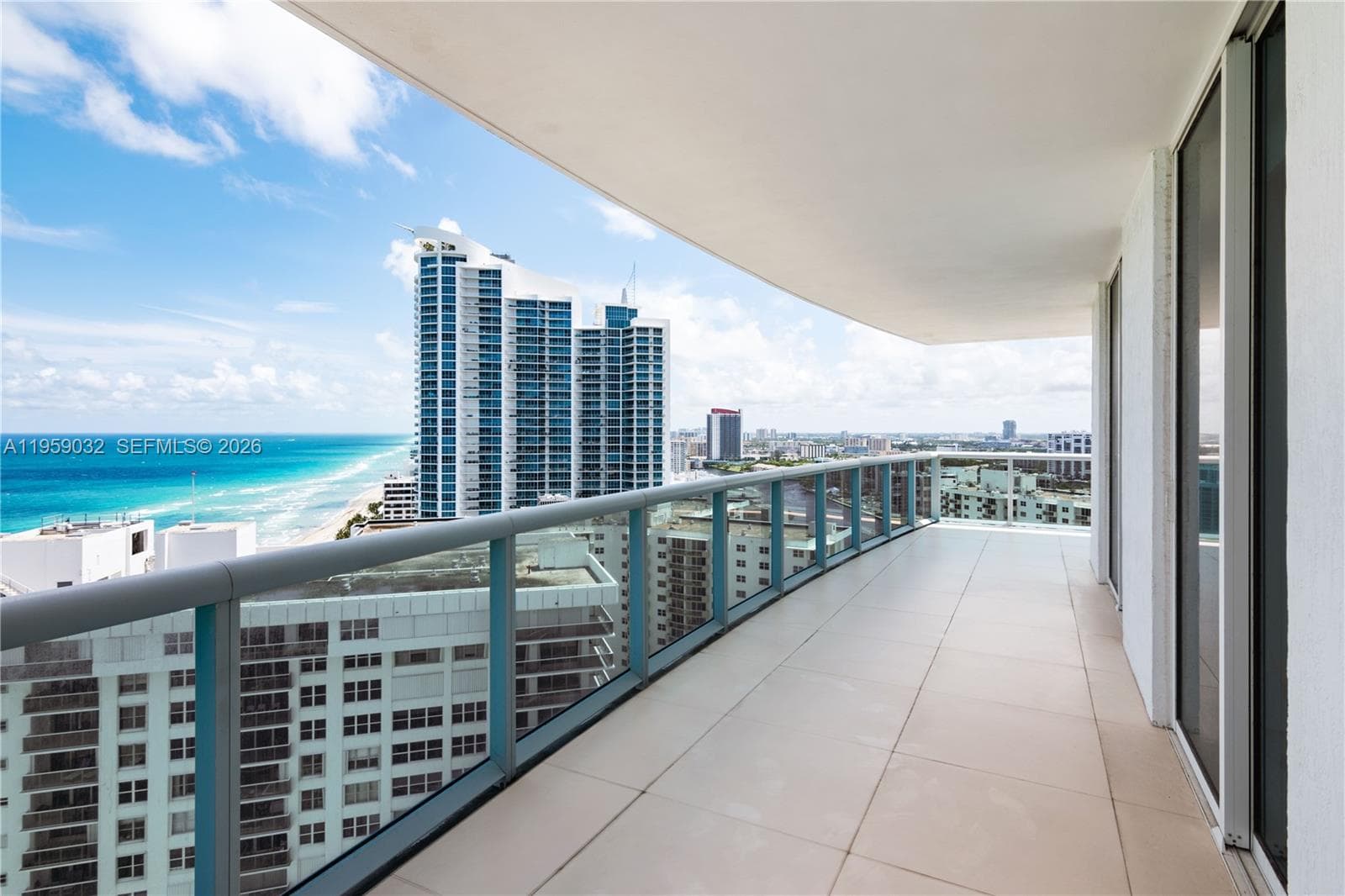 2711 Ocean Dr 4