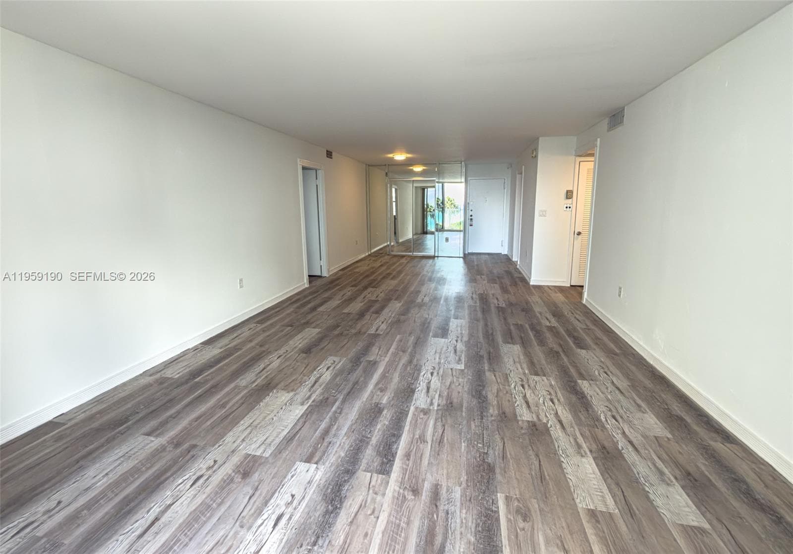 5750 Collins Ave 6J photo 12