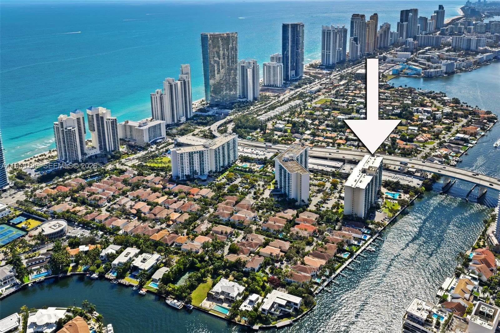 19390 Collins Ave 1223 photo 2