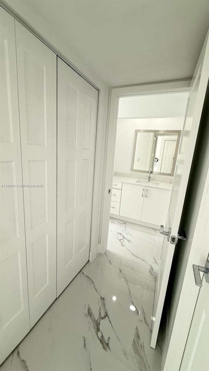16850 S Glades Dr 4J photo 16