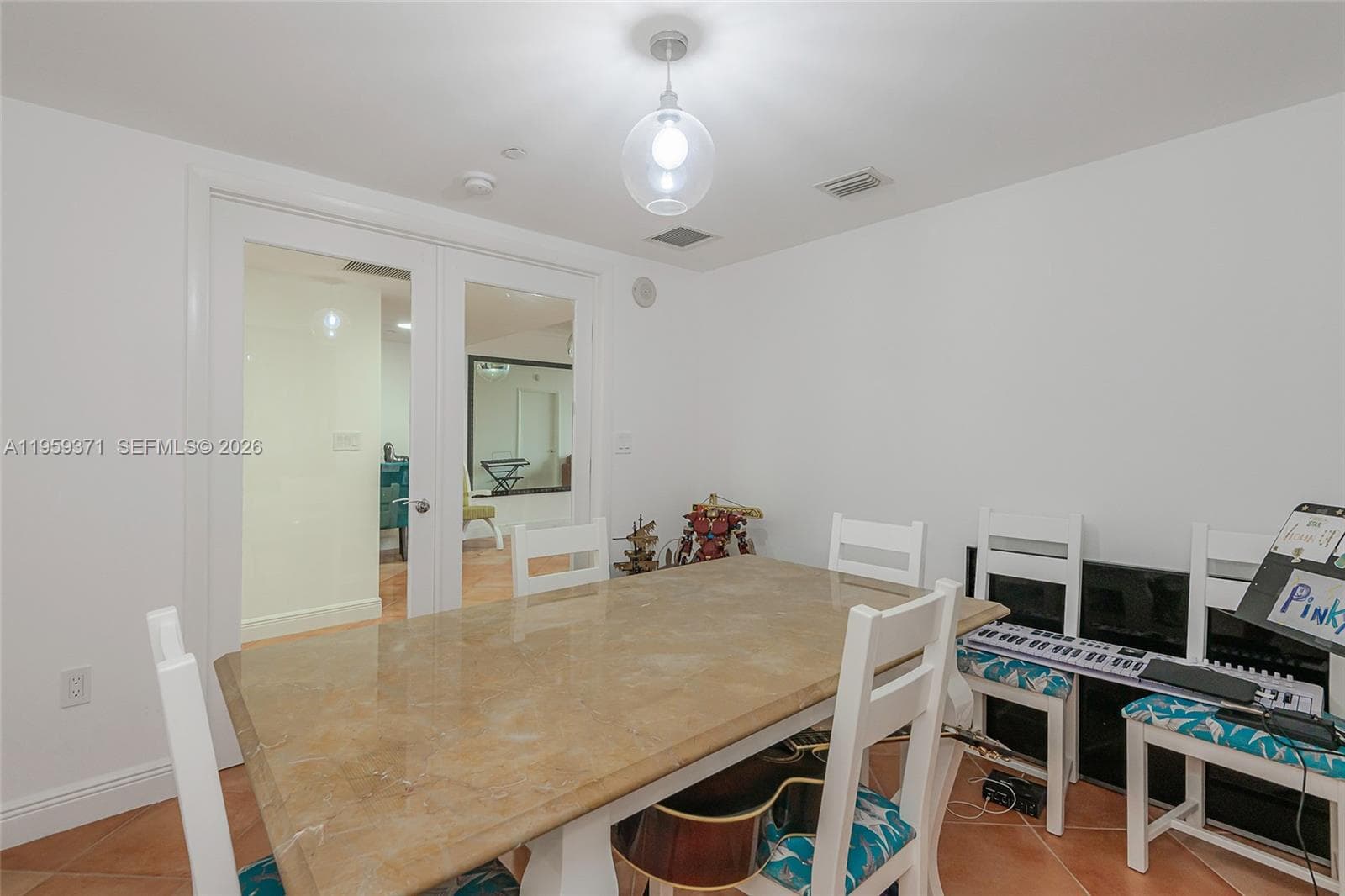 1850 Ocean Dr 408 photo 16