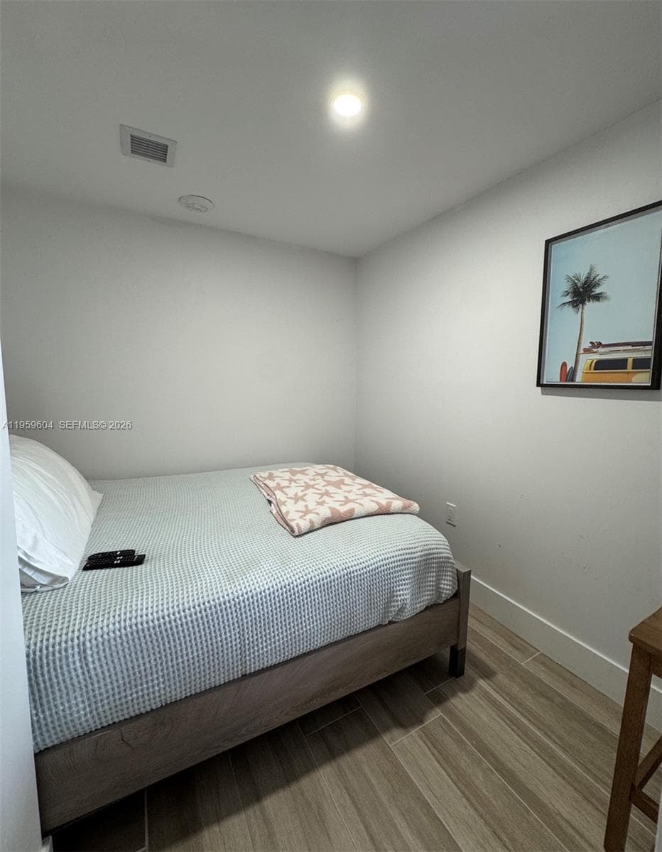 9273 Collins Ave 810 photo 6