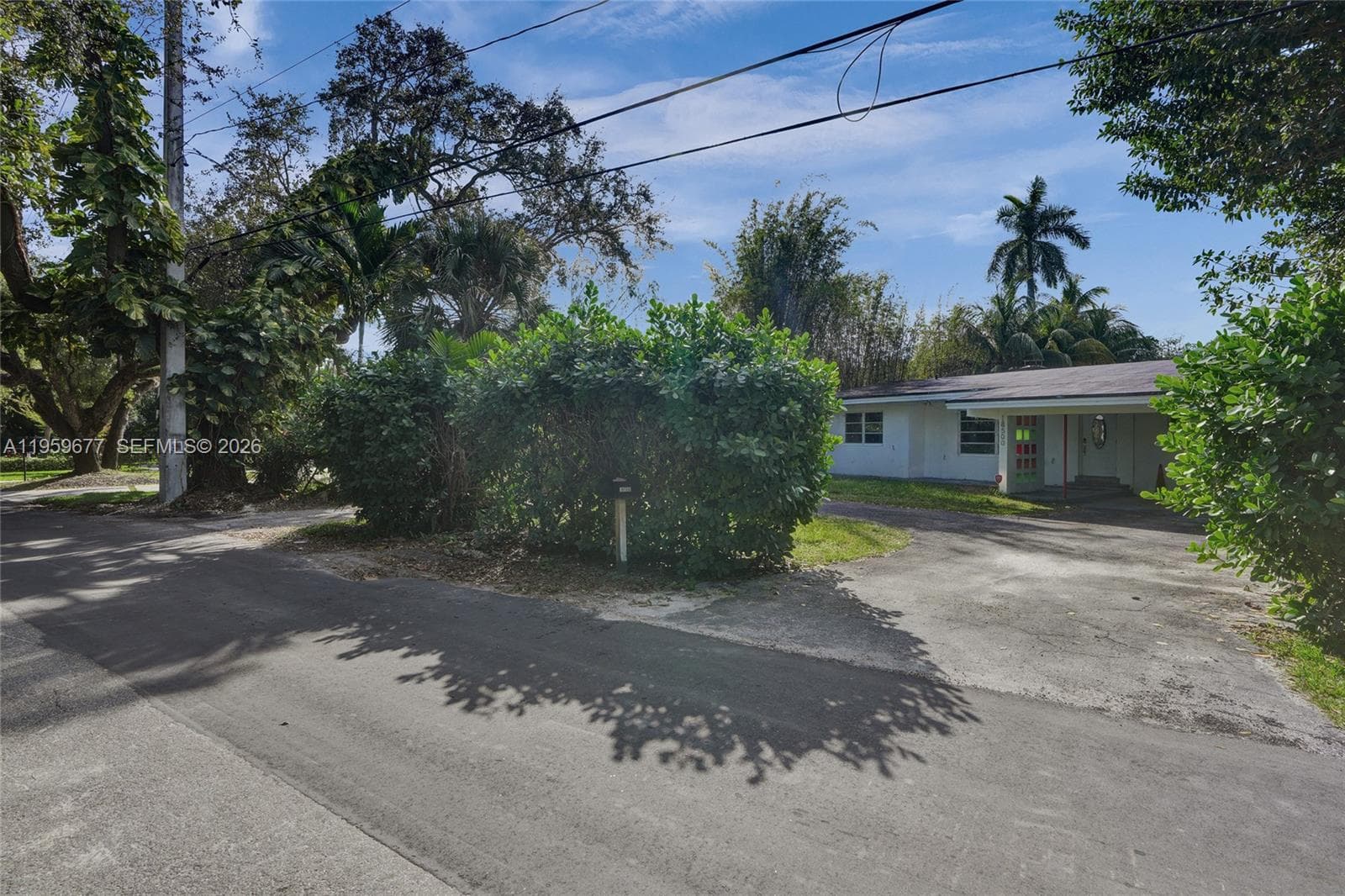 18500 NE 23rd Ct photo 3