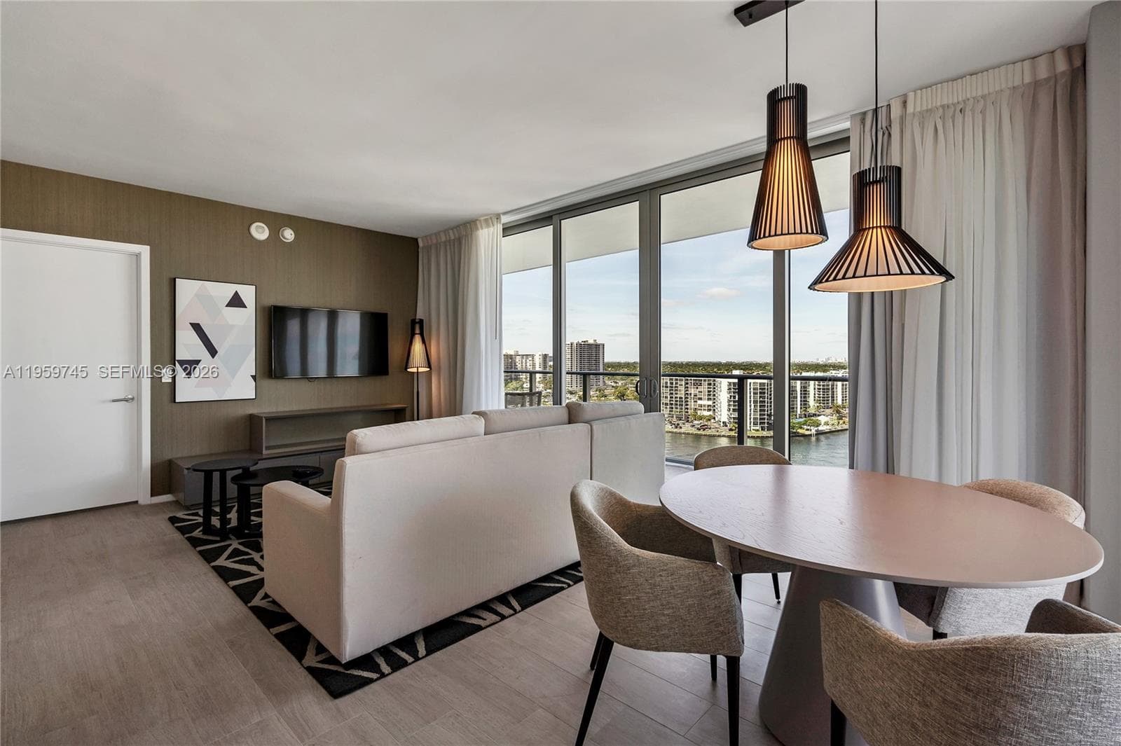 4010 Ocean Dr R2301 photo 8