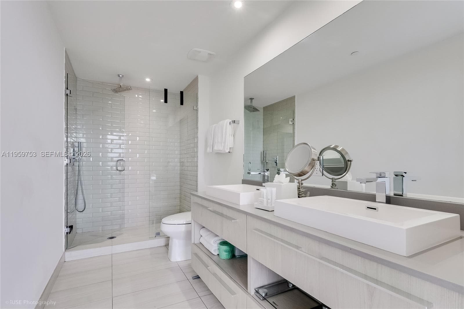 4010 Ocean Dr R2204 photo 11