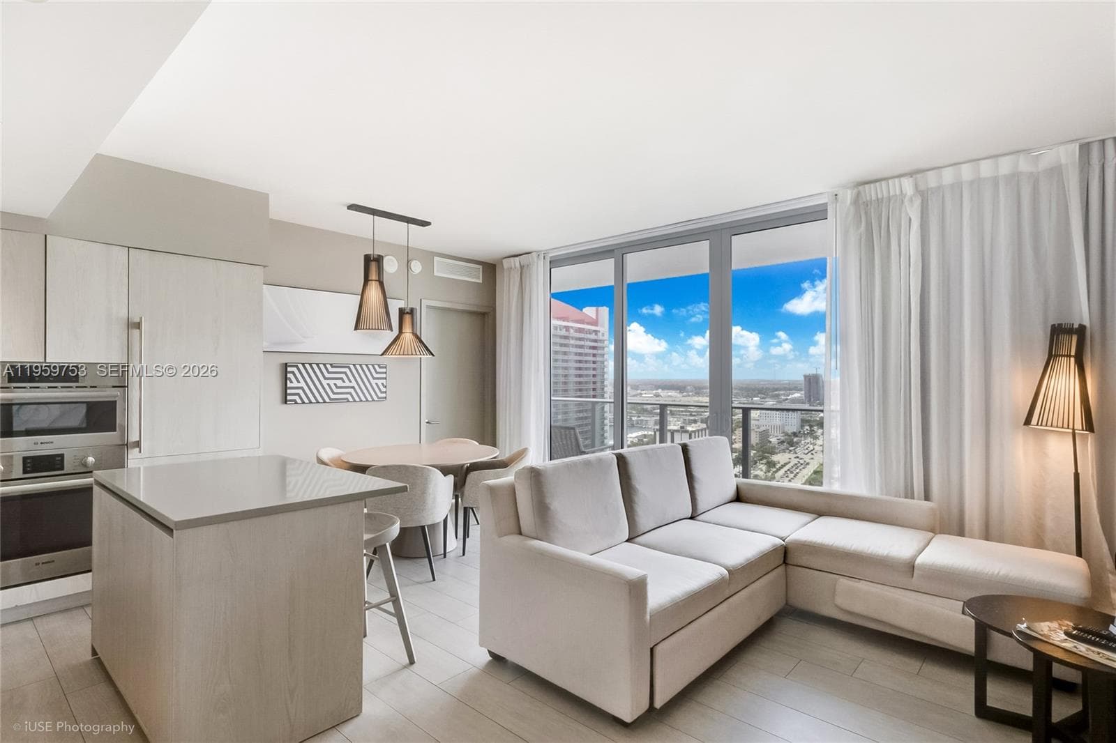 4010 Ocean Dr 4