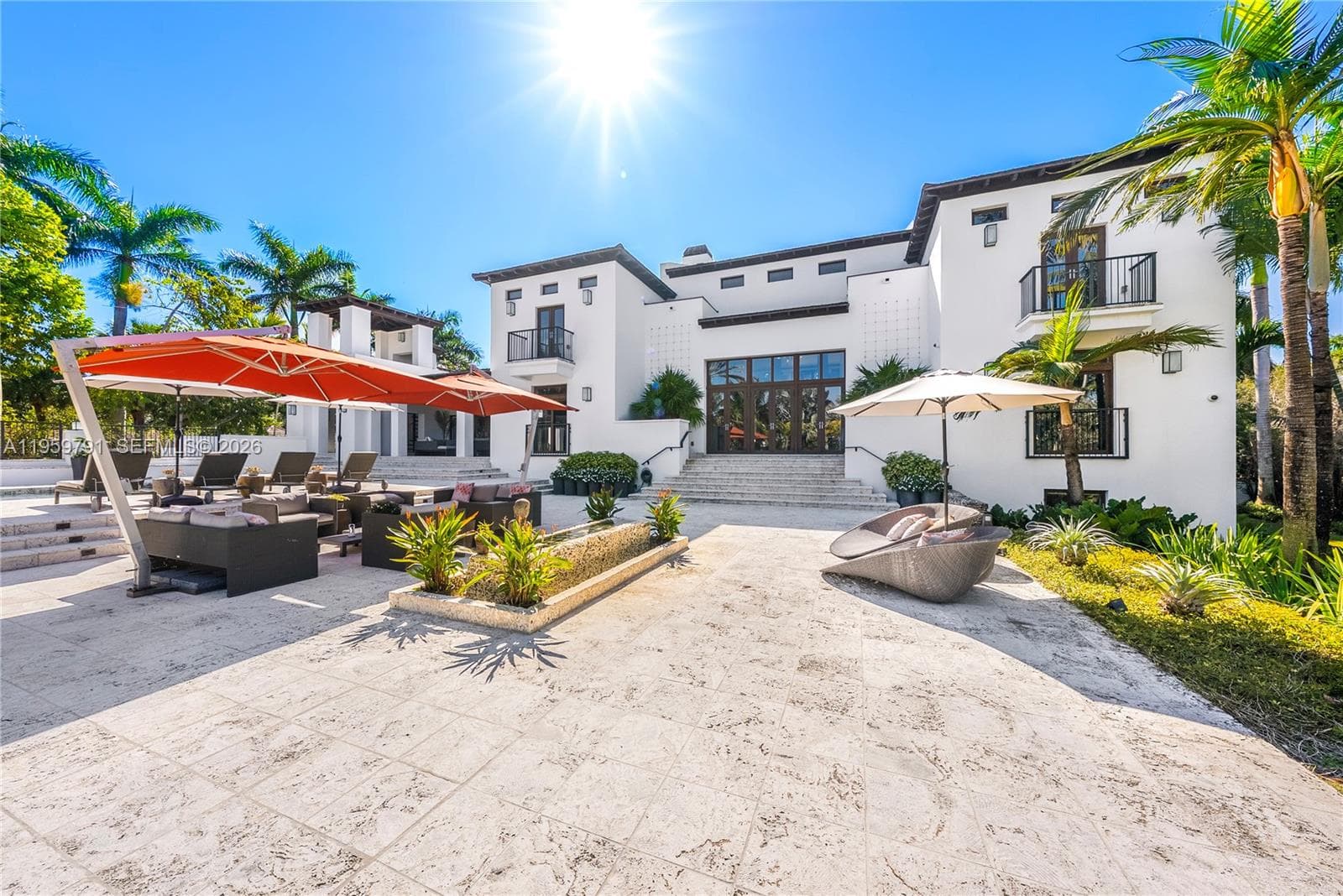 555 Arvida Pkwy 5