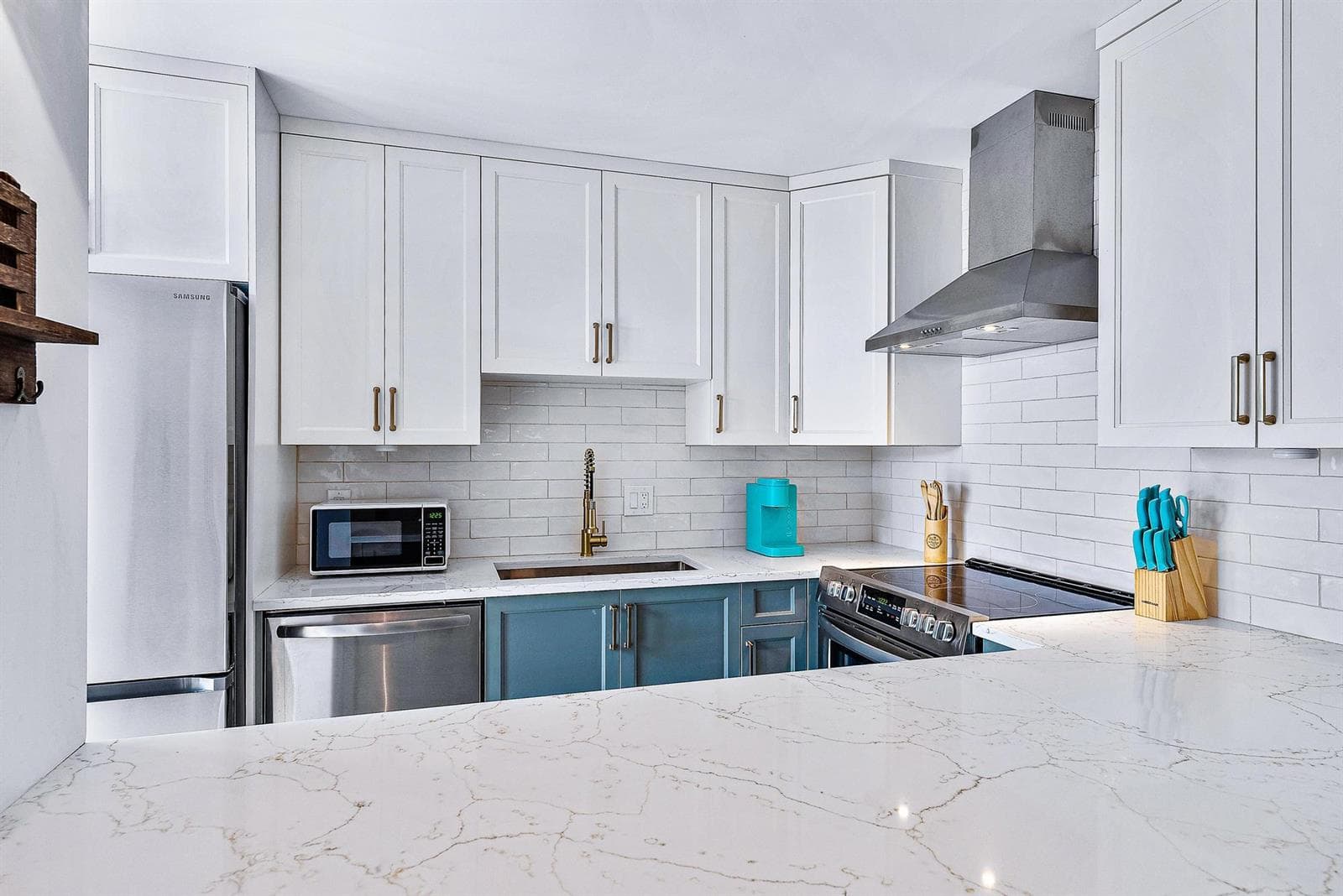 825 Center Street #42c 5