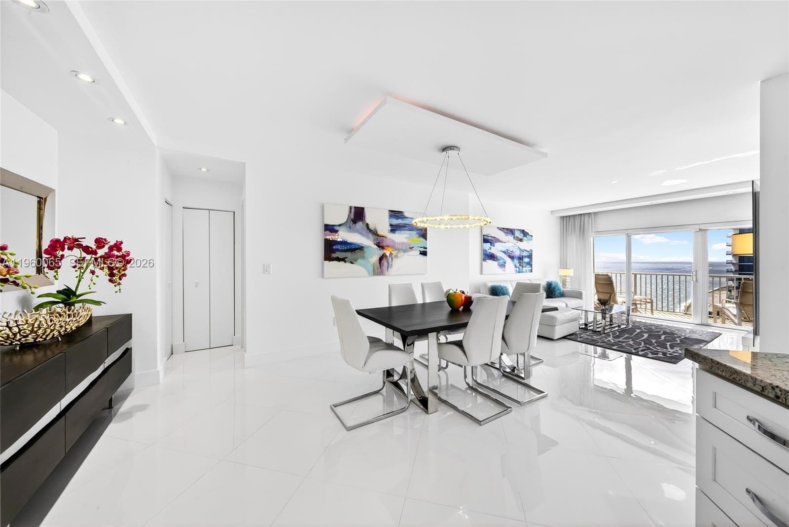 1950 Ocean Dr 3