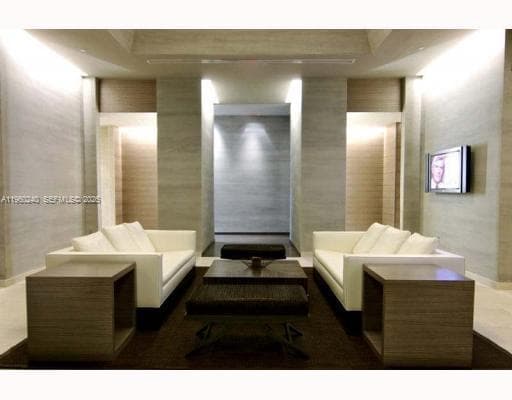 1830 S Ocean Dr 4404 photo 21