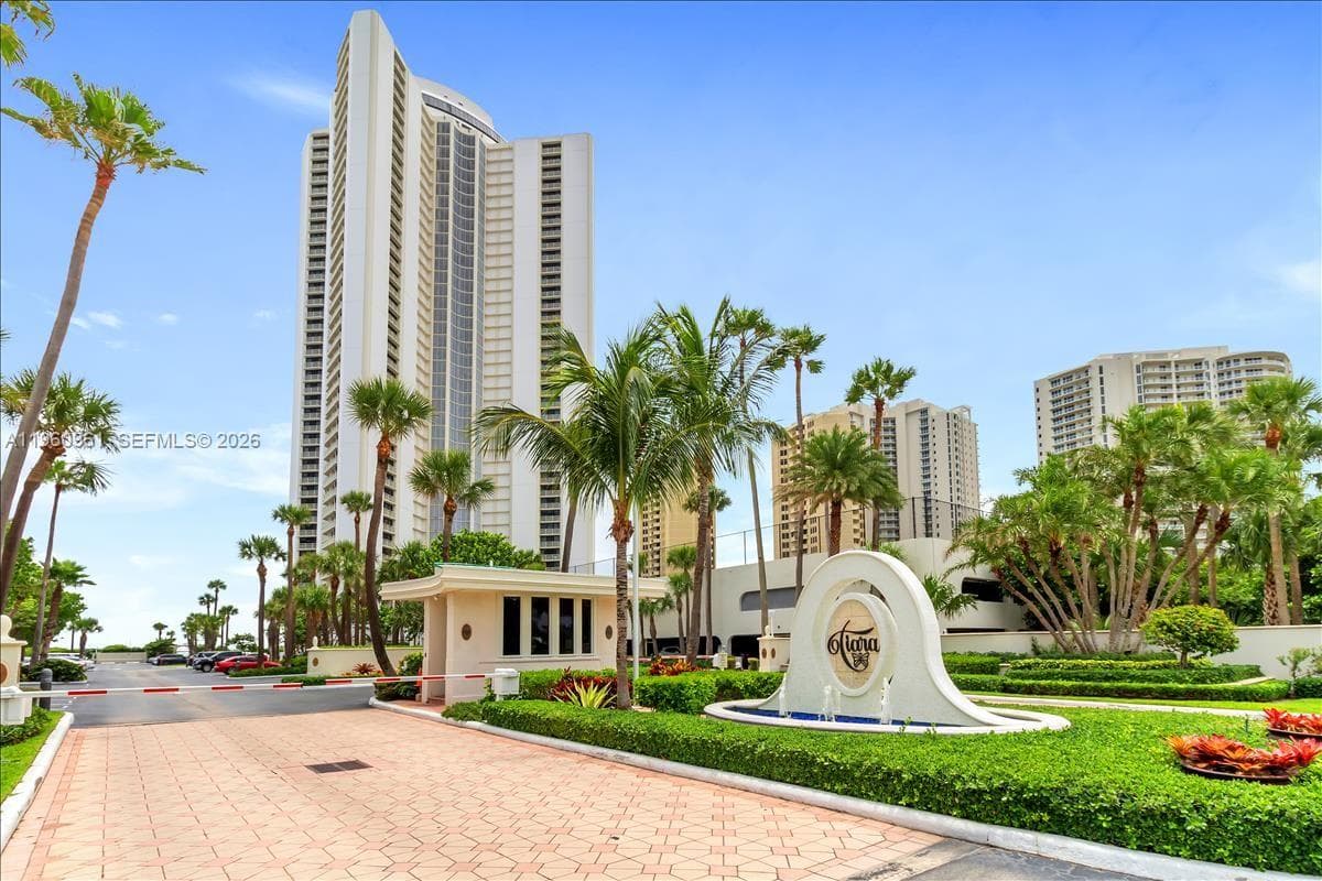 3000 Ocean Dr 1