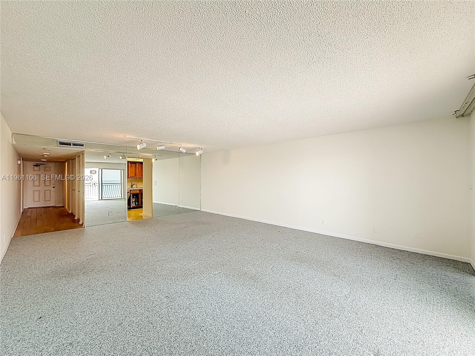 1710 Ocean Ln 404 photo 16