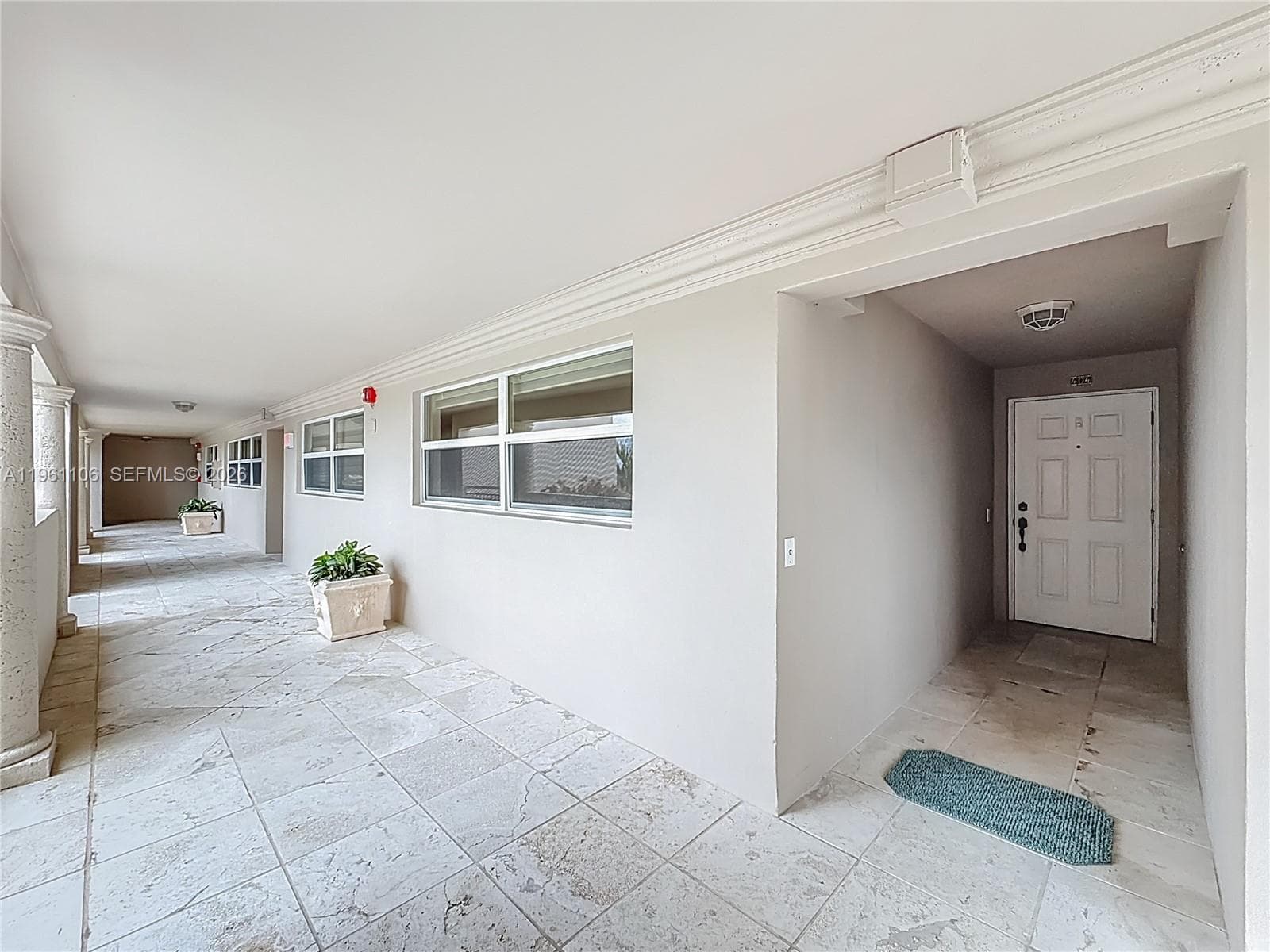 1710 Ocean Ln 404 photo 9