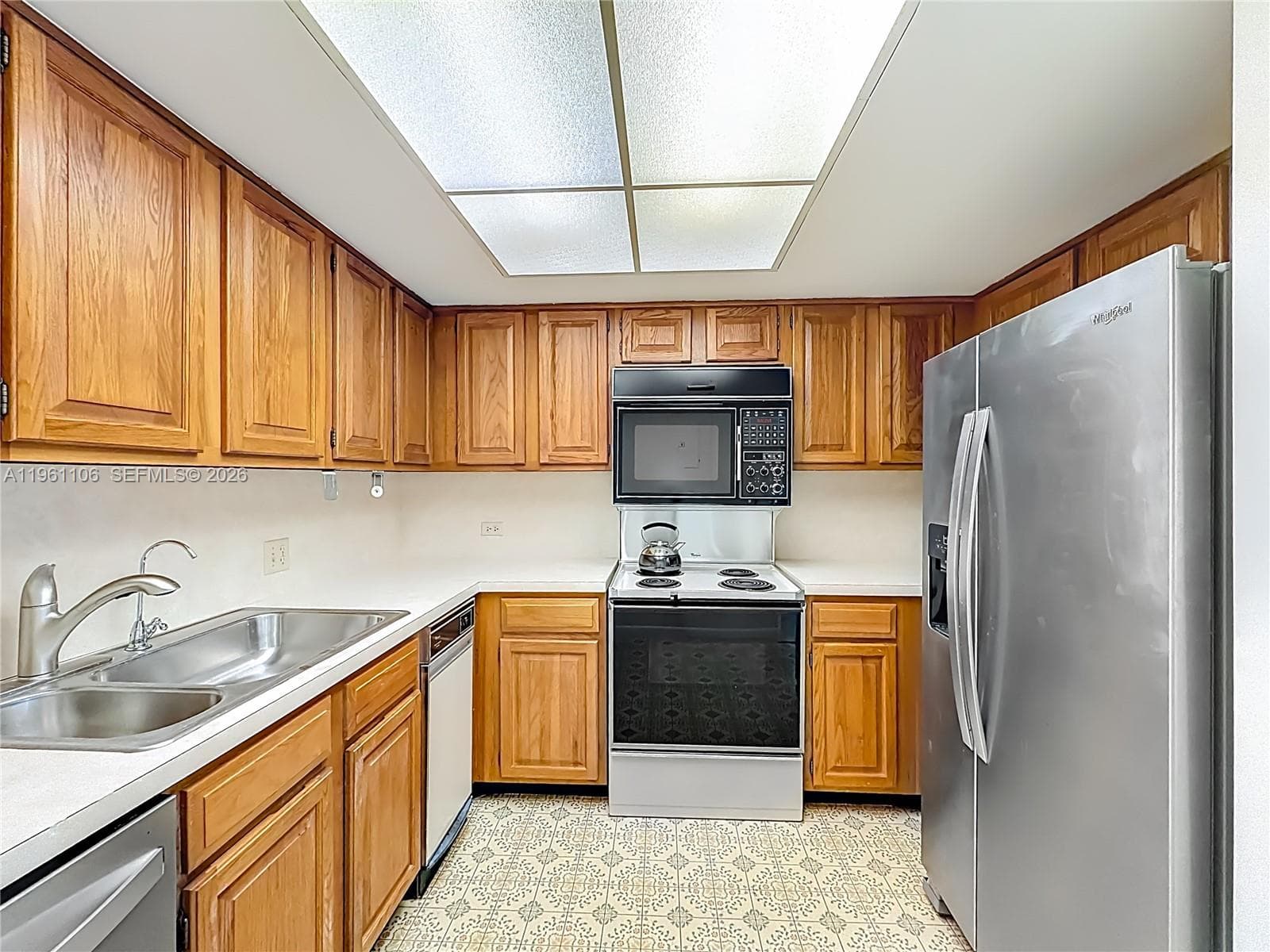 1710 Ocean Ln 404 photo 18