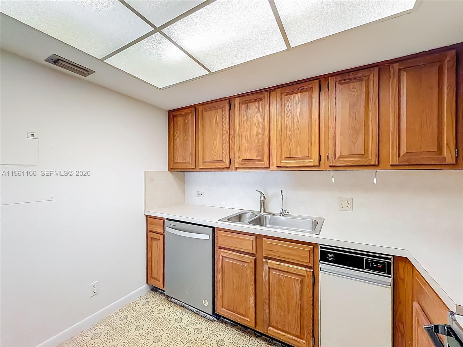 1710 Ocean Ln 404 photo 21