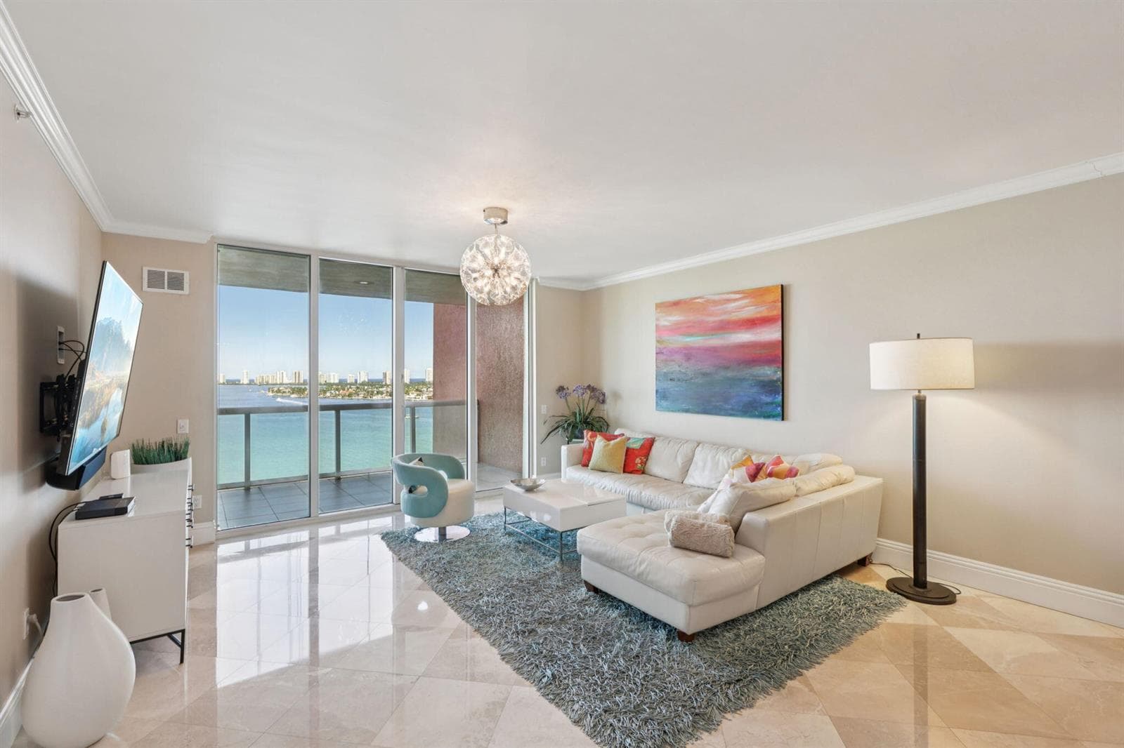 2650 Lake Shore Drive #1404 1
