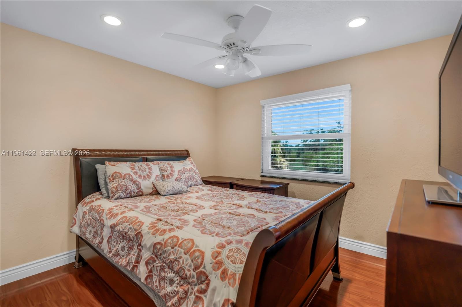 21451 Sawmill Ct photo 17