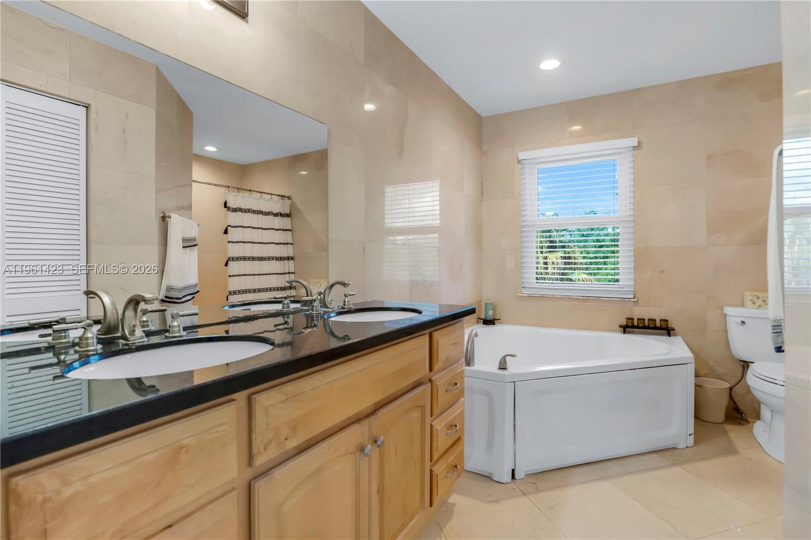 21451 Sawmill Ct photo 22
