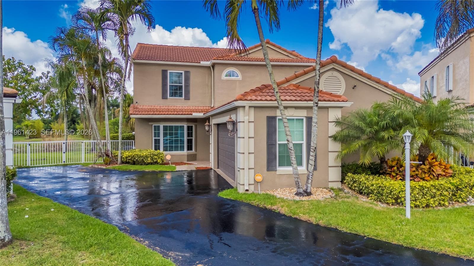 21451 Sawmill Ct 1