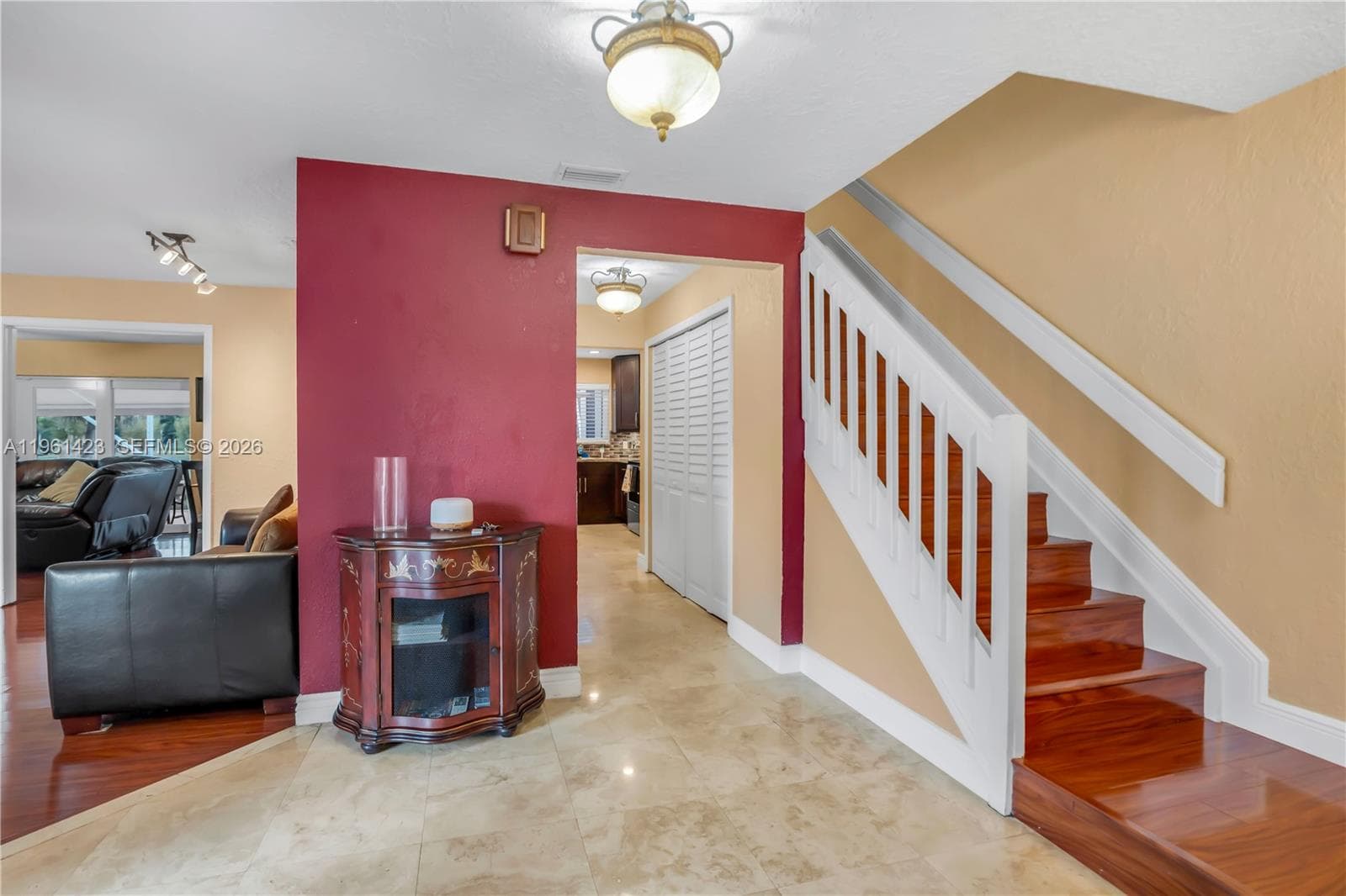 21451 Sawmill Ct 5