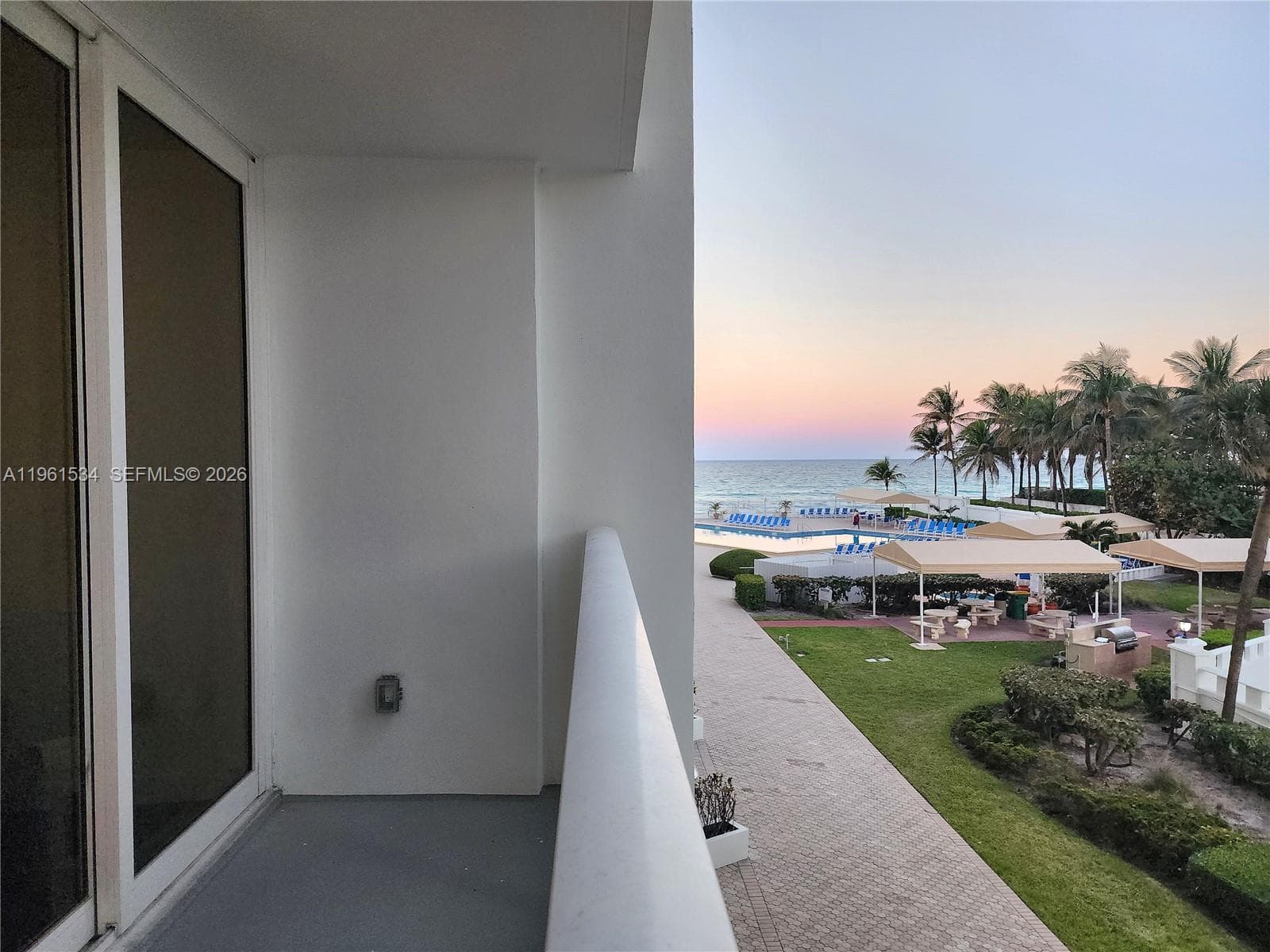 3505 S Ocean Dr 218 photo 3