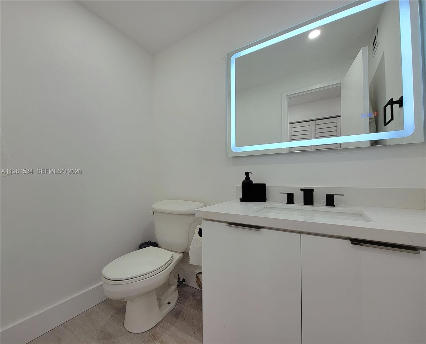 3505 S Ocean Dr 218 photo 20