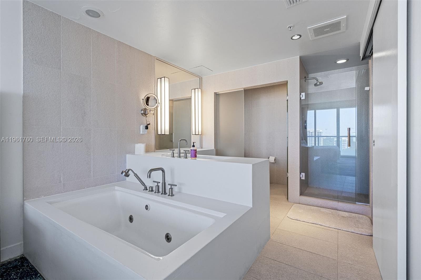 3101 Bayshore Dr 1804 photo 25
